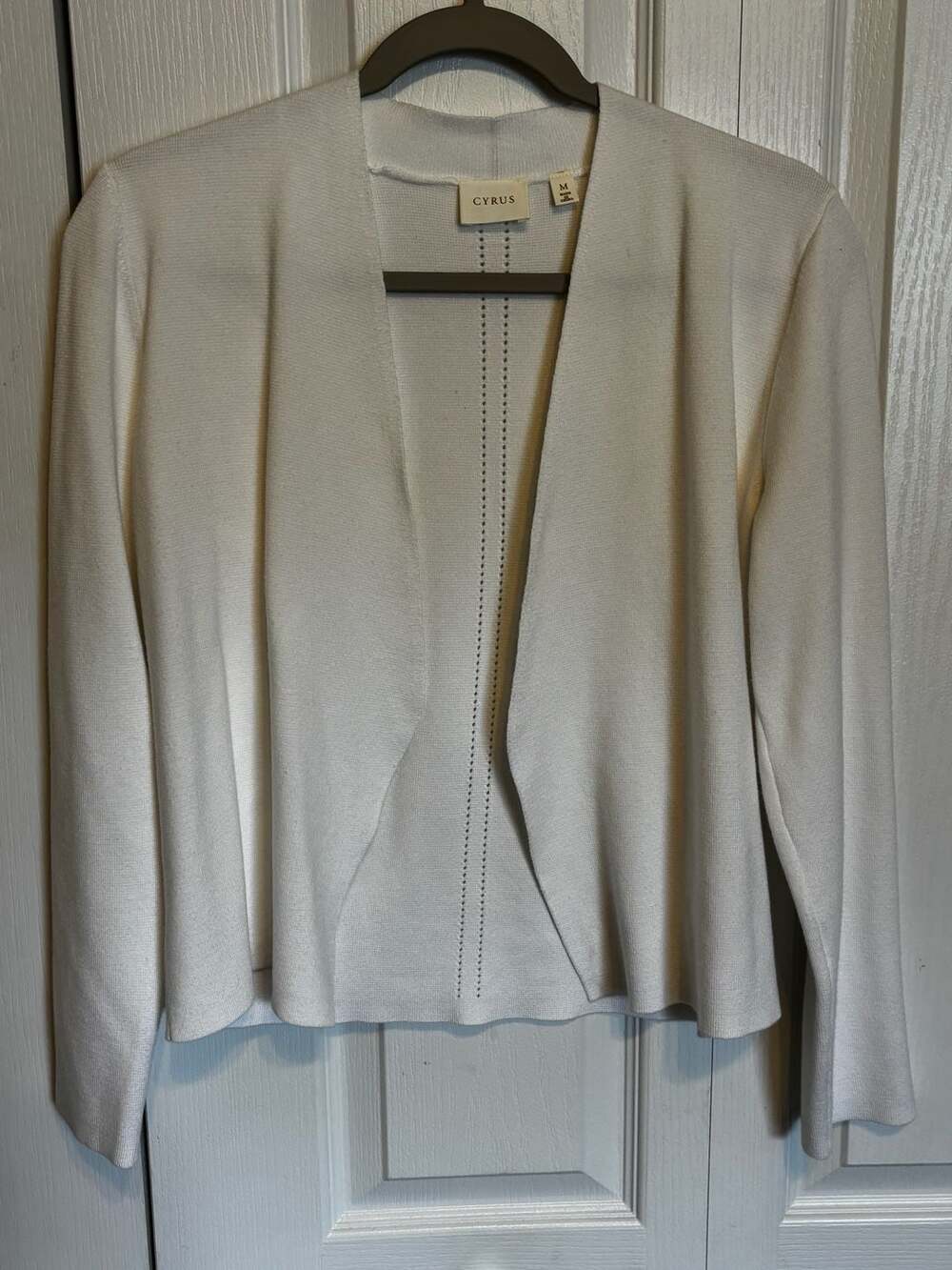 Cyrus White Open Front Knit Cardigan Size M